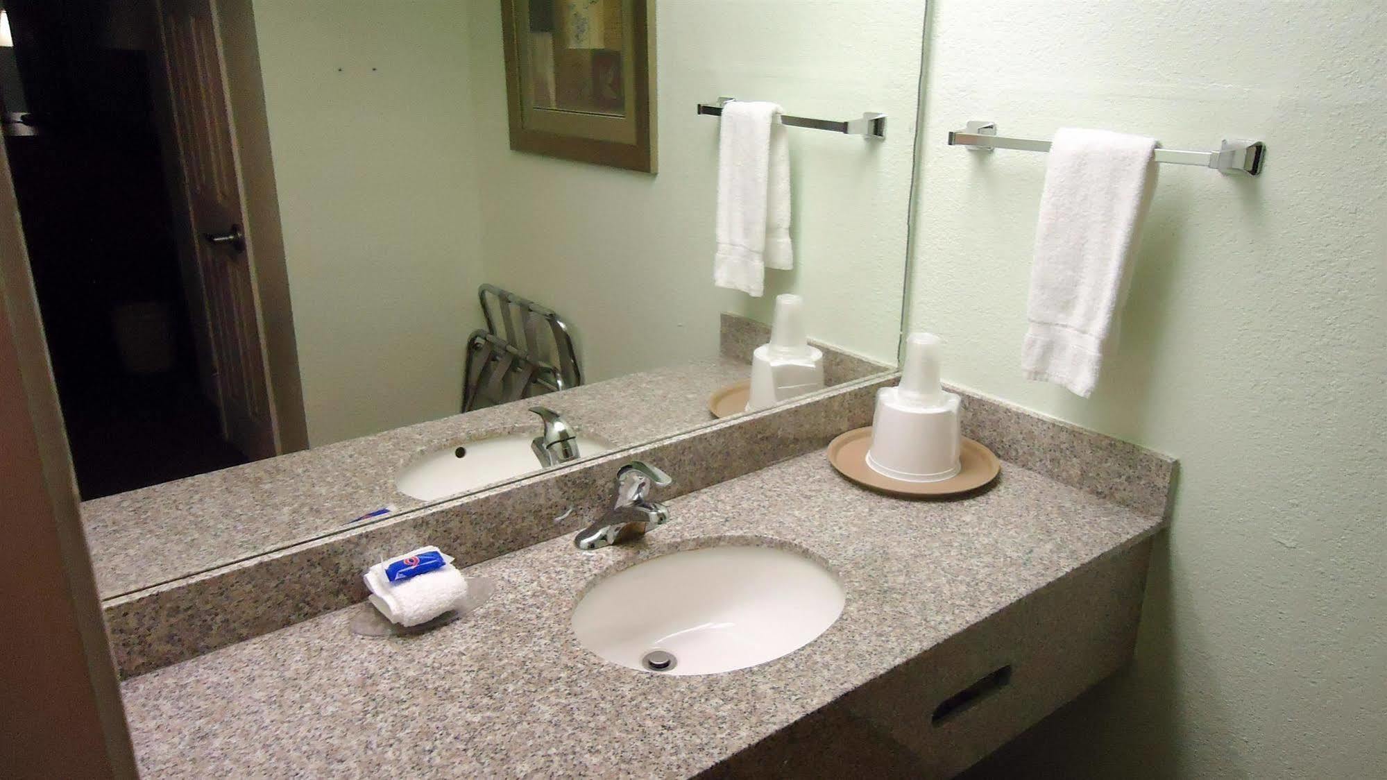 Motel 6 Denham Springs, La Екстер'єр фото